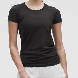 lululemon athletica Black Short Sleeve Tee